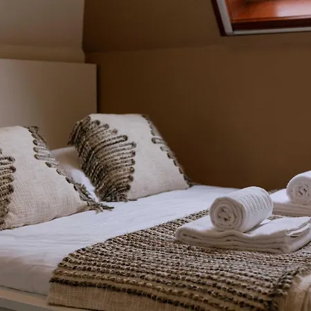 Huswell - Vacation Nearby The With Parking Holiday home